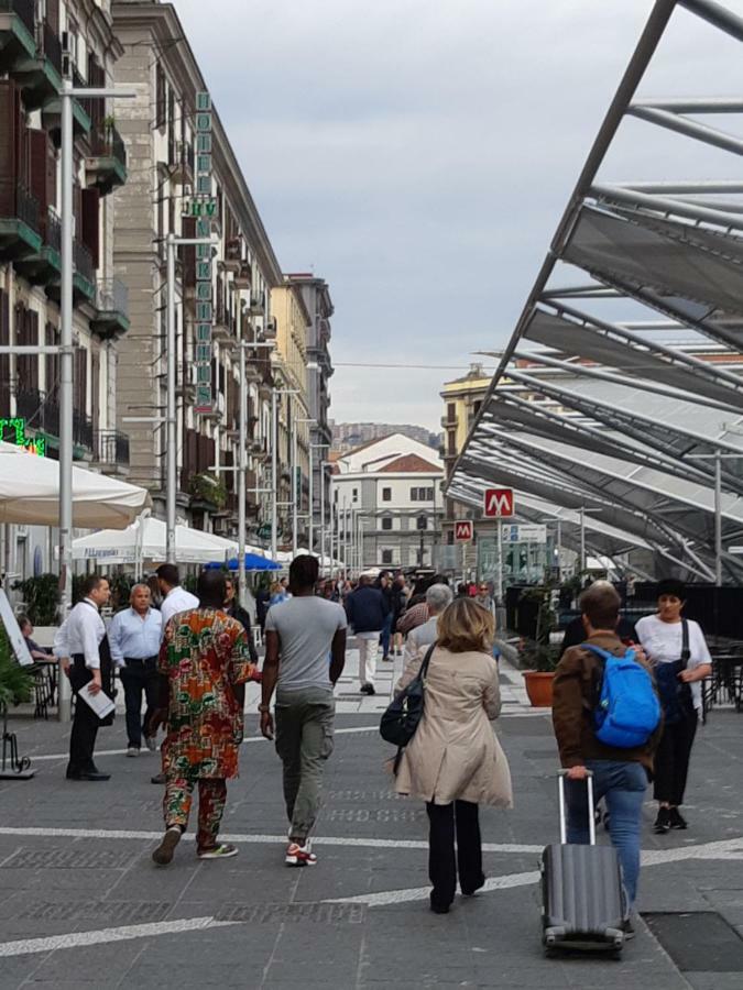 Apartamento Metropolis Stazione Centrale Nápoles Exterior foto